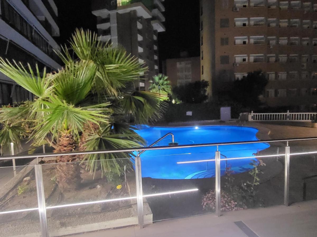 Trinisol II Private Apartments With Sea View Benidorm Eksteriør billede