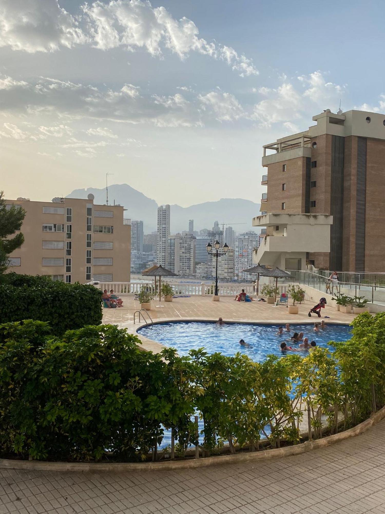 Trinisol II Private Apartments With Sea View Benidorm Eksteriør billede