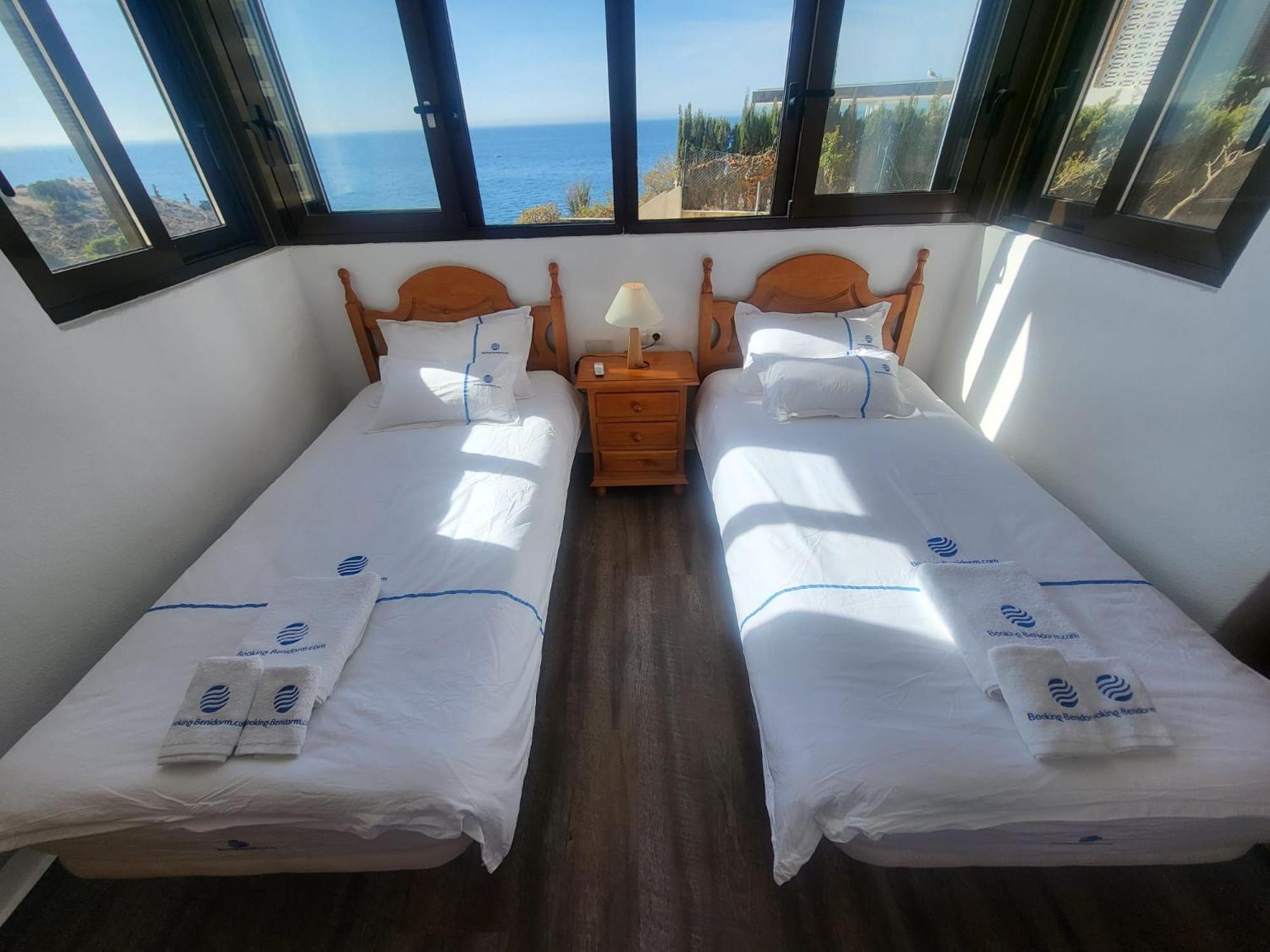 Trinisol II Private Apartments With Sea View Benidorm Eksteriør billede